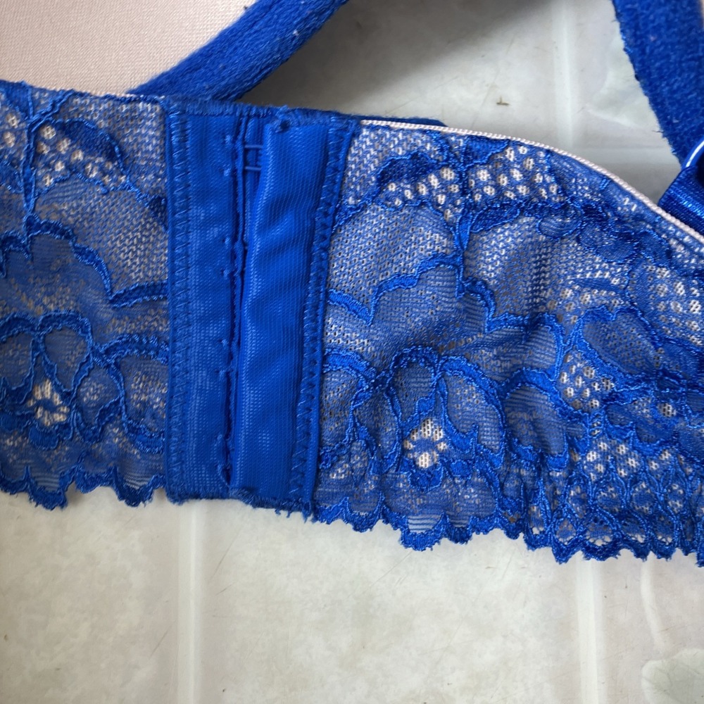 Torrid Curve Cobalt Blue Lace Push Up Plunge Lace Bra Sz 44D Sexy Comfort - Picture 5 of 7